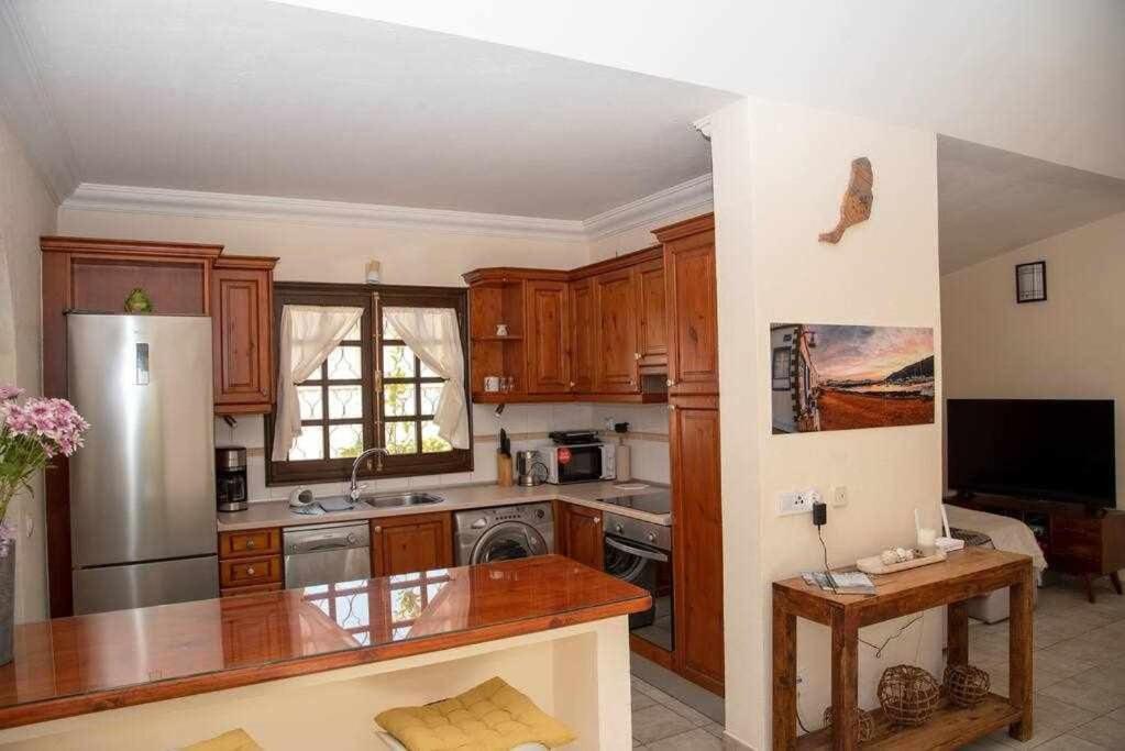 Aurora Mari Villa Your Dream Steps From The Ocean Shore Caleta De Fuste Eksteriør bilde
