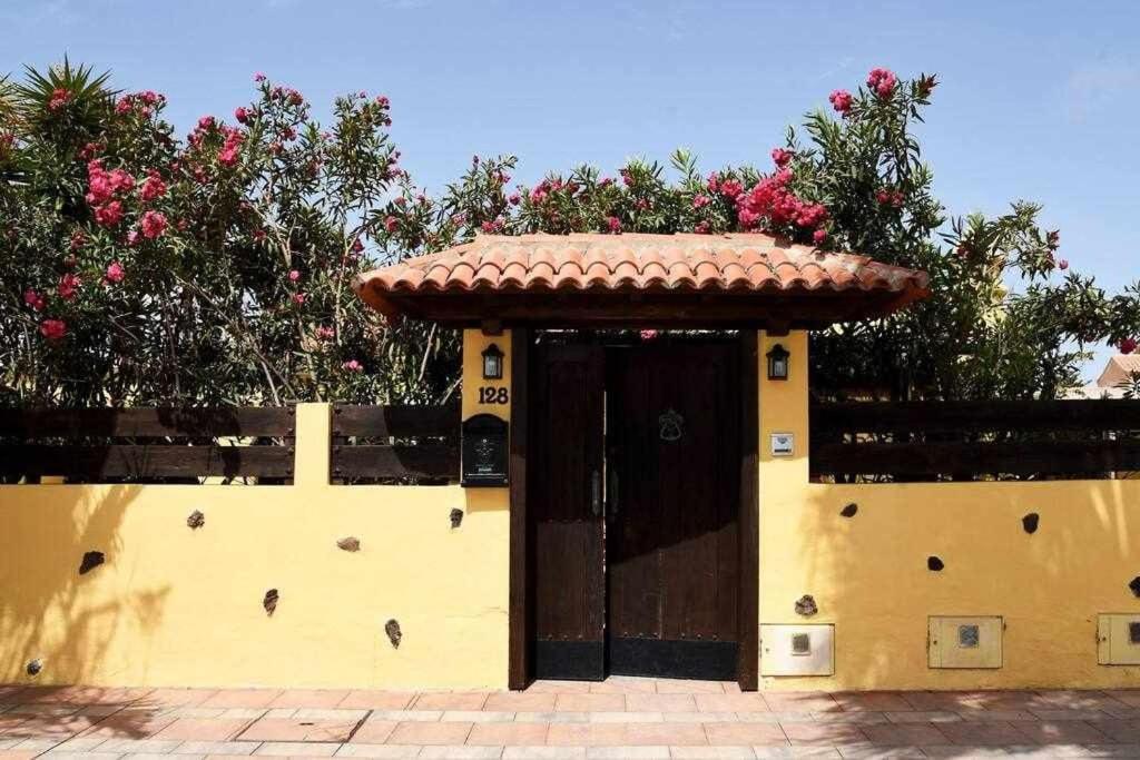 Aurora Mari Villa Your Dream Steps From The Ocean Shore Caleta De Fuste Eksteriør bilde