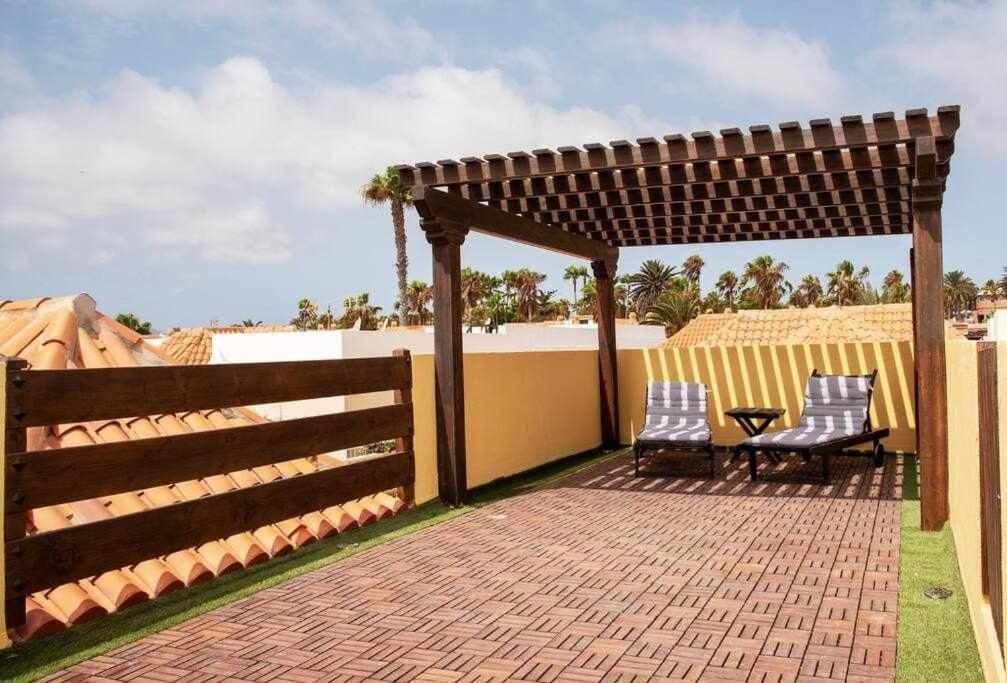 Aurora Mari Villa Your Dream Steps From The Ocean Shore Caleta De Fuste Eksteriør bilde